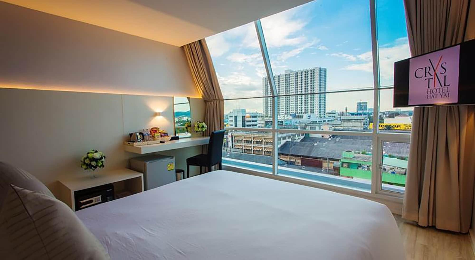 Crystal Hotel האט יאי מראה חיצוני תמונה