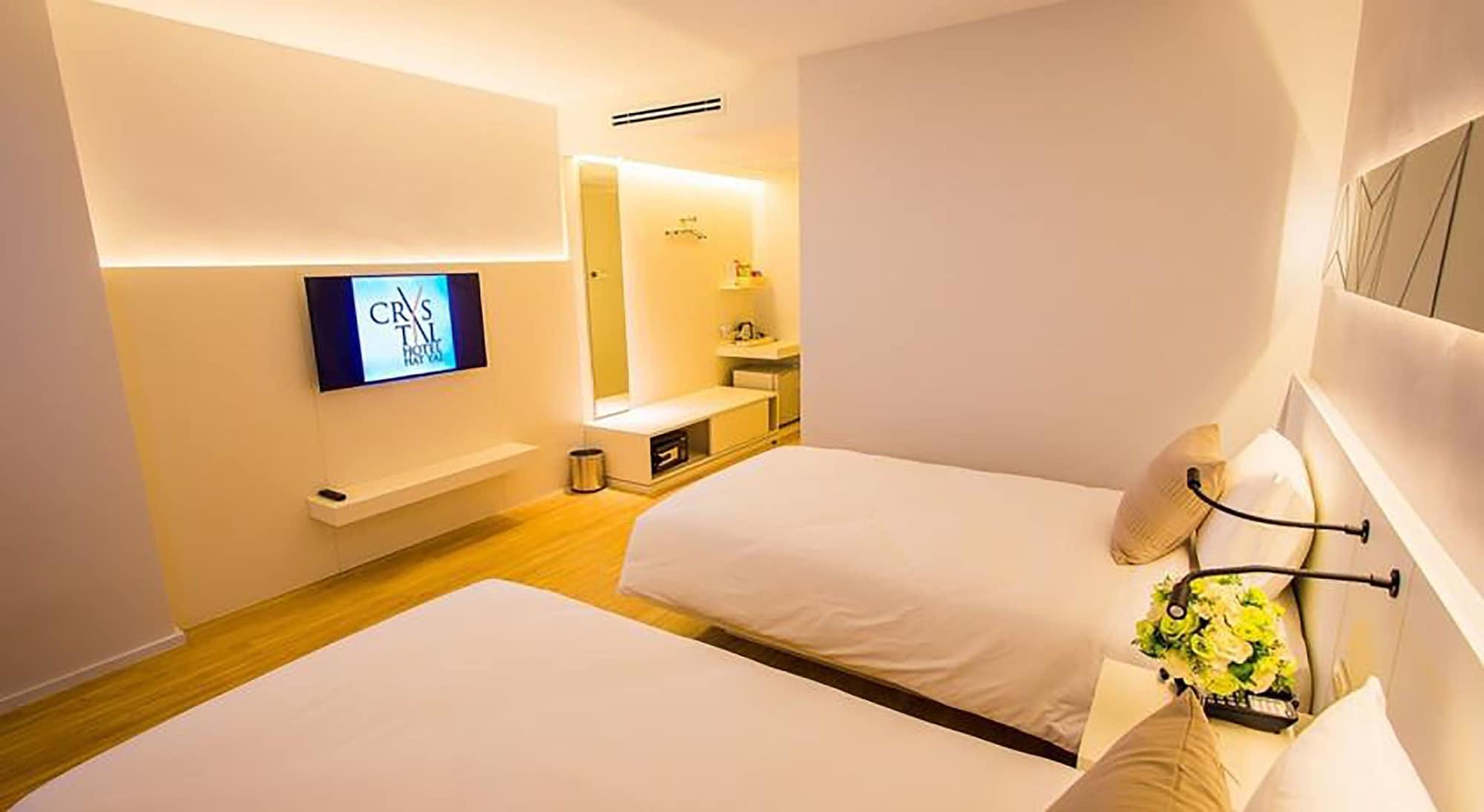 Crystal Hotel האט יאי מראה חיצוני תמונה