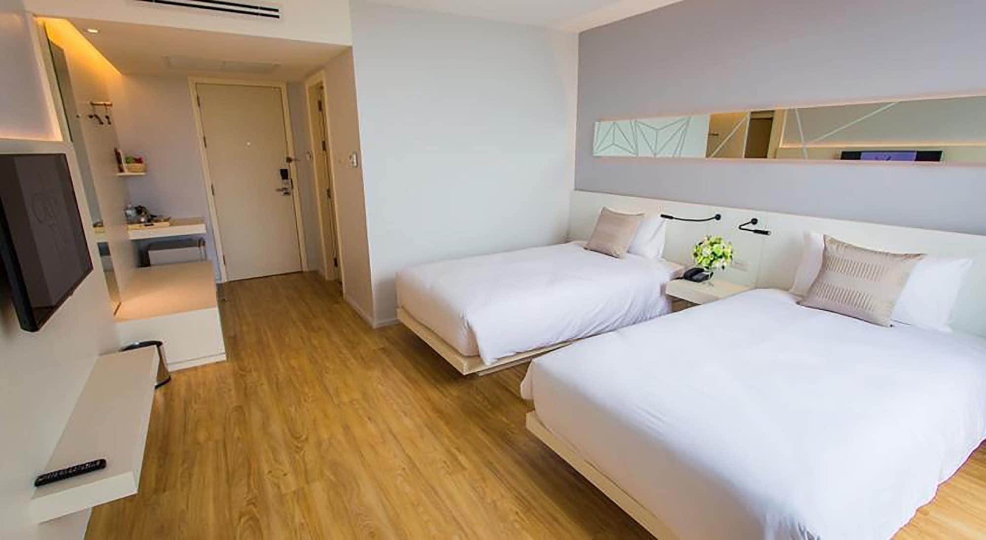 Crystal Hotel האט יאי מראה חיצוני תמונה