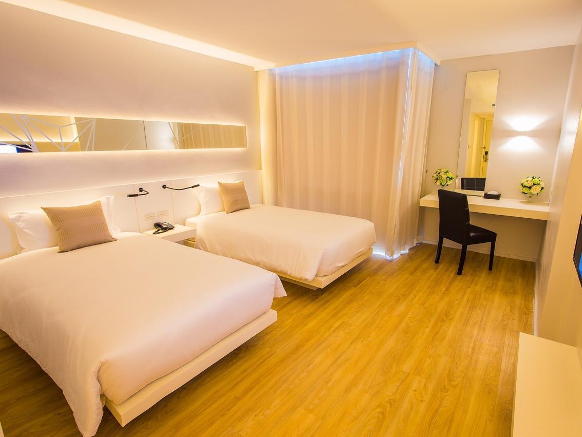 Crystal Hotel האט יאי מראה חיצוני תמונה