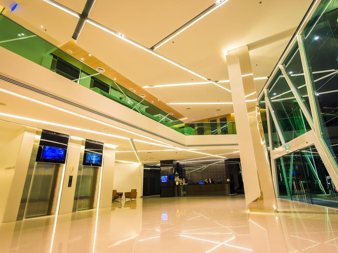 Crystal Hotel האט יאי מראה חיצוני תמונה