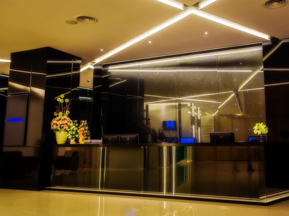 Crystal Hotel האט יאי מראה חיצוני תמונה
