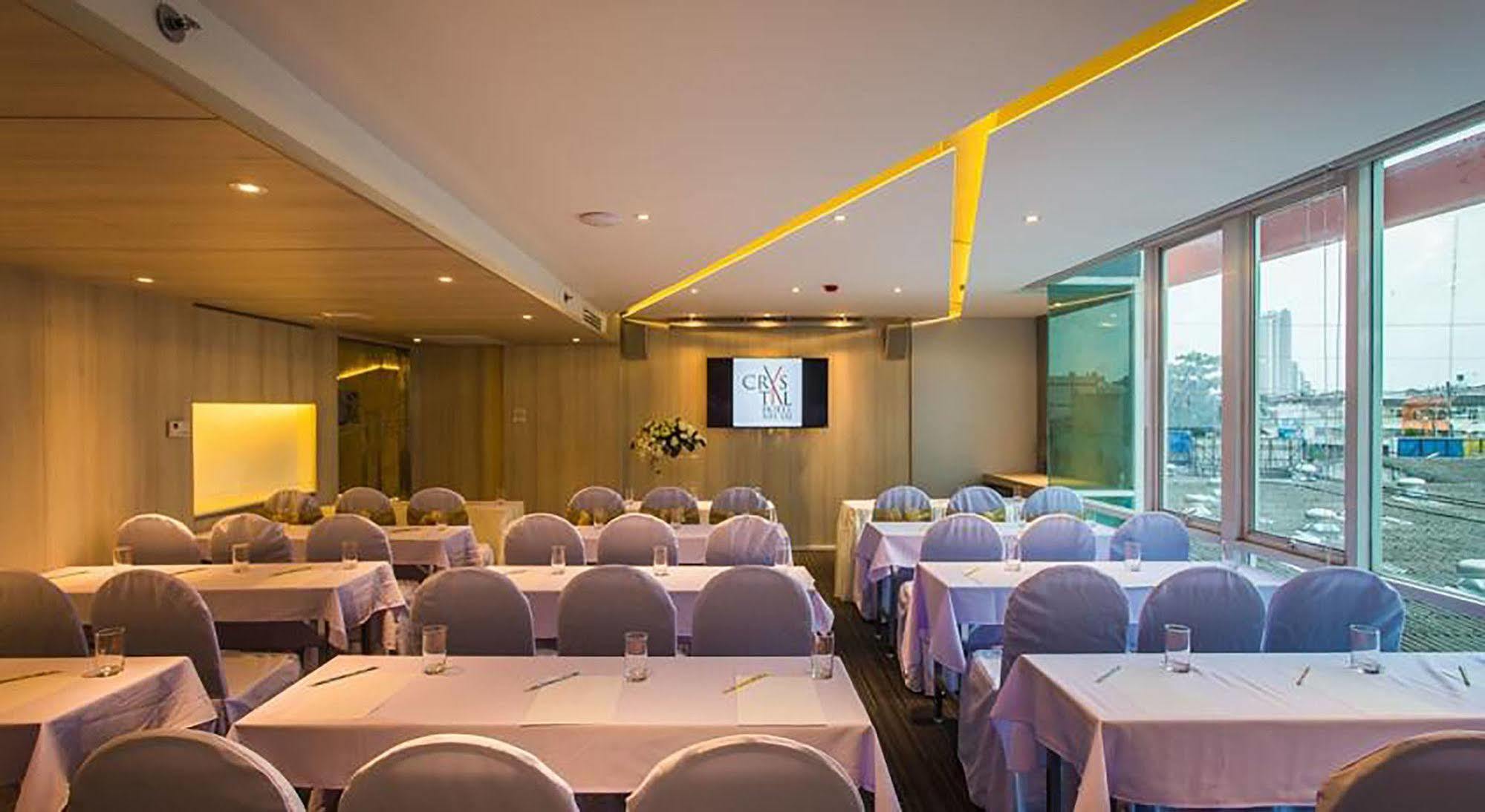 Crystal Hotel האט יאי מראה חיצוני תמונה