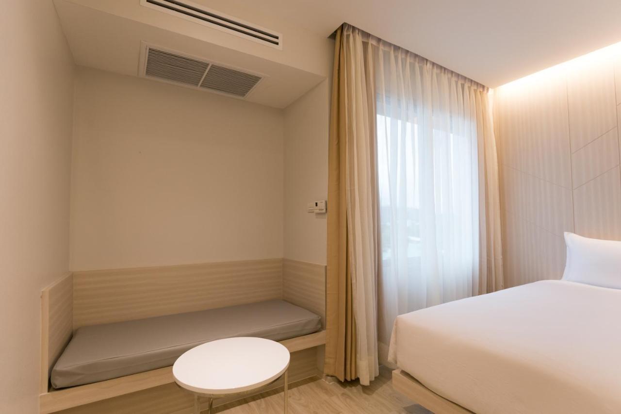 Crystal Hotel האט יאי מראה חיצוני תמונה